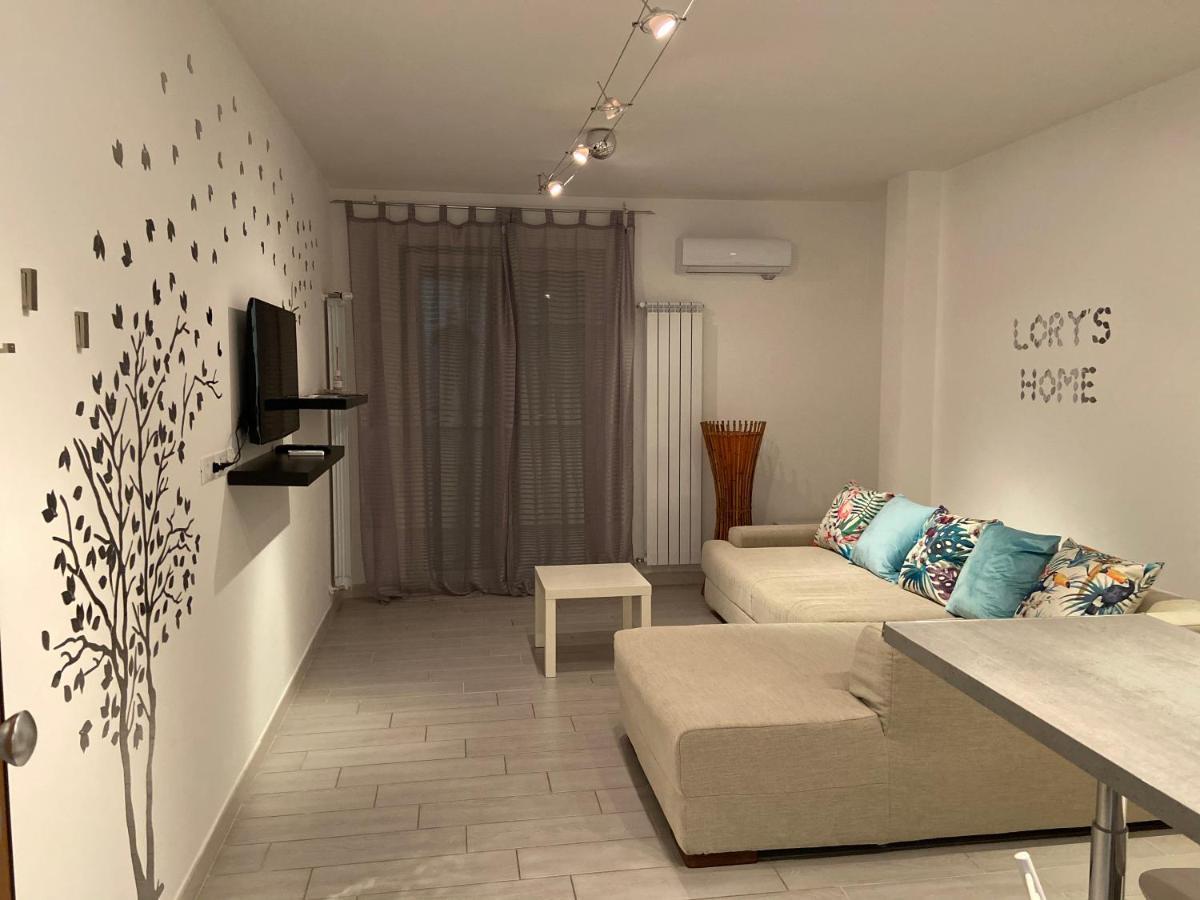 Bari Lory'S Home Luaran gambar